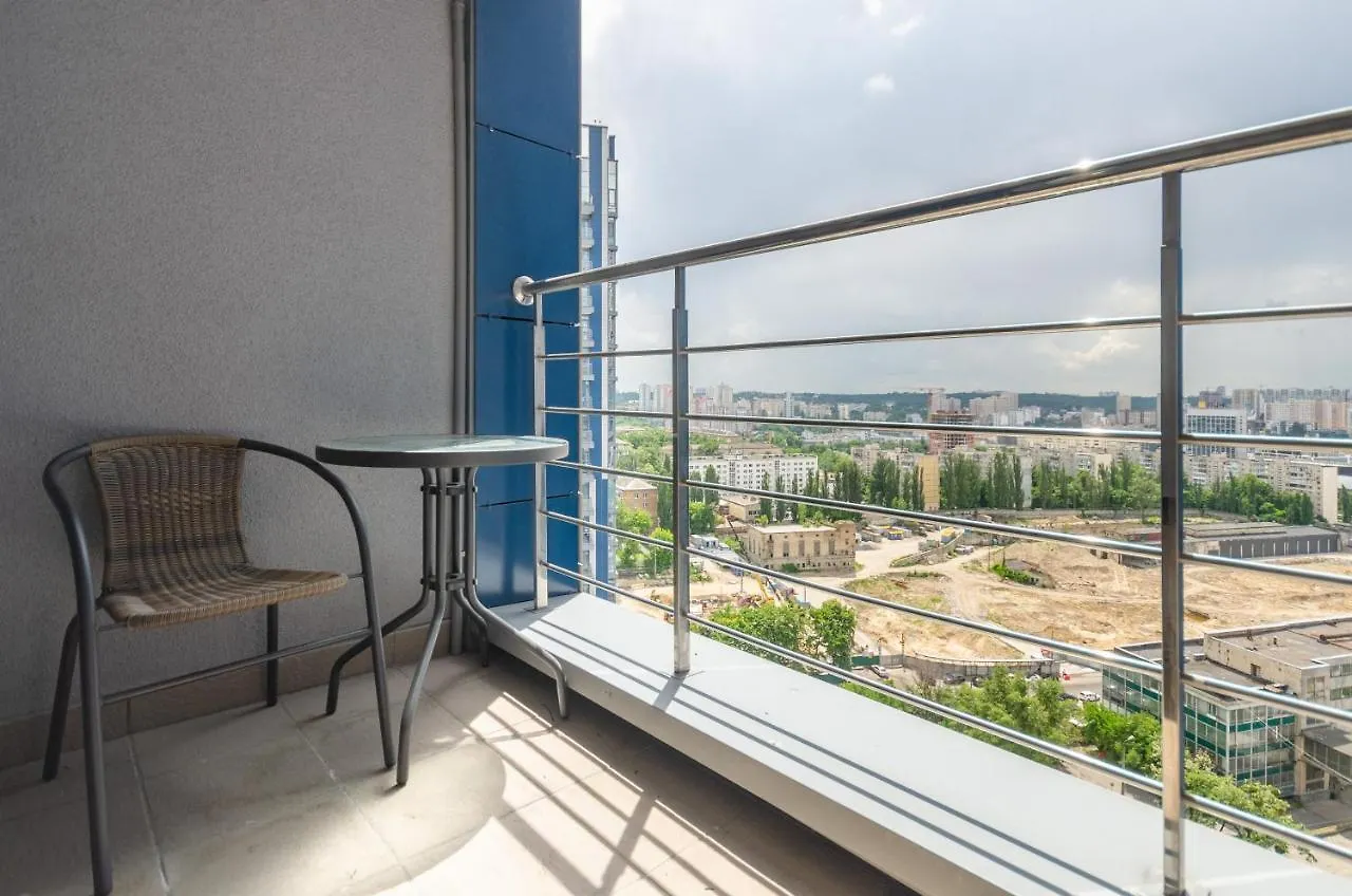 Petrovdom Apartaments 15-84 In Rc Central Park, 7 John Mccain Street Kyiv